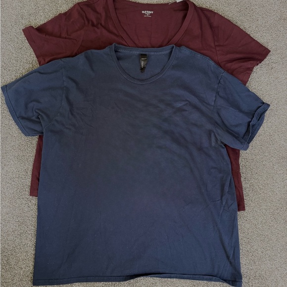 Old Navy Maroon, Hanes blue Short Sleeve Tees - Picture 1 of 7